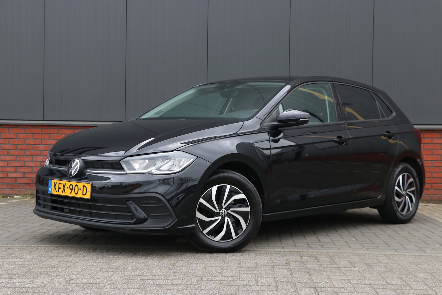 Volkswagen Polo - 1.0 TSI Life Edition Camera CarPlay Navi AUTOMAAT - AutoWereld.nl