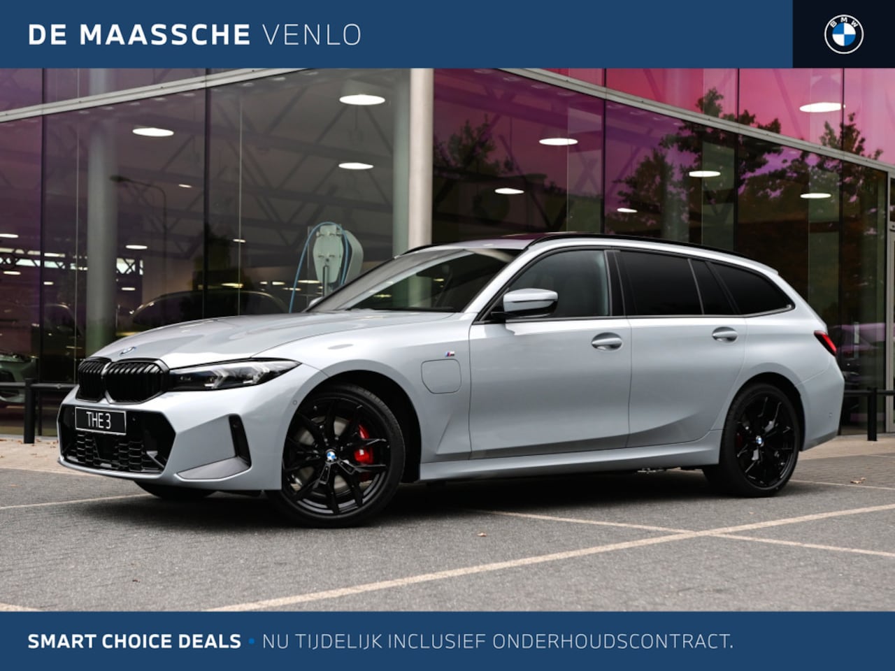 BMW 3-serie Touring - 330e High Executive M Sport Automaat / Panoramadak / Trekhaak / Sportstoelen / Comfort Acc - AutoWereld.nl