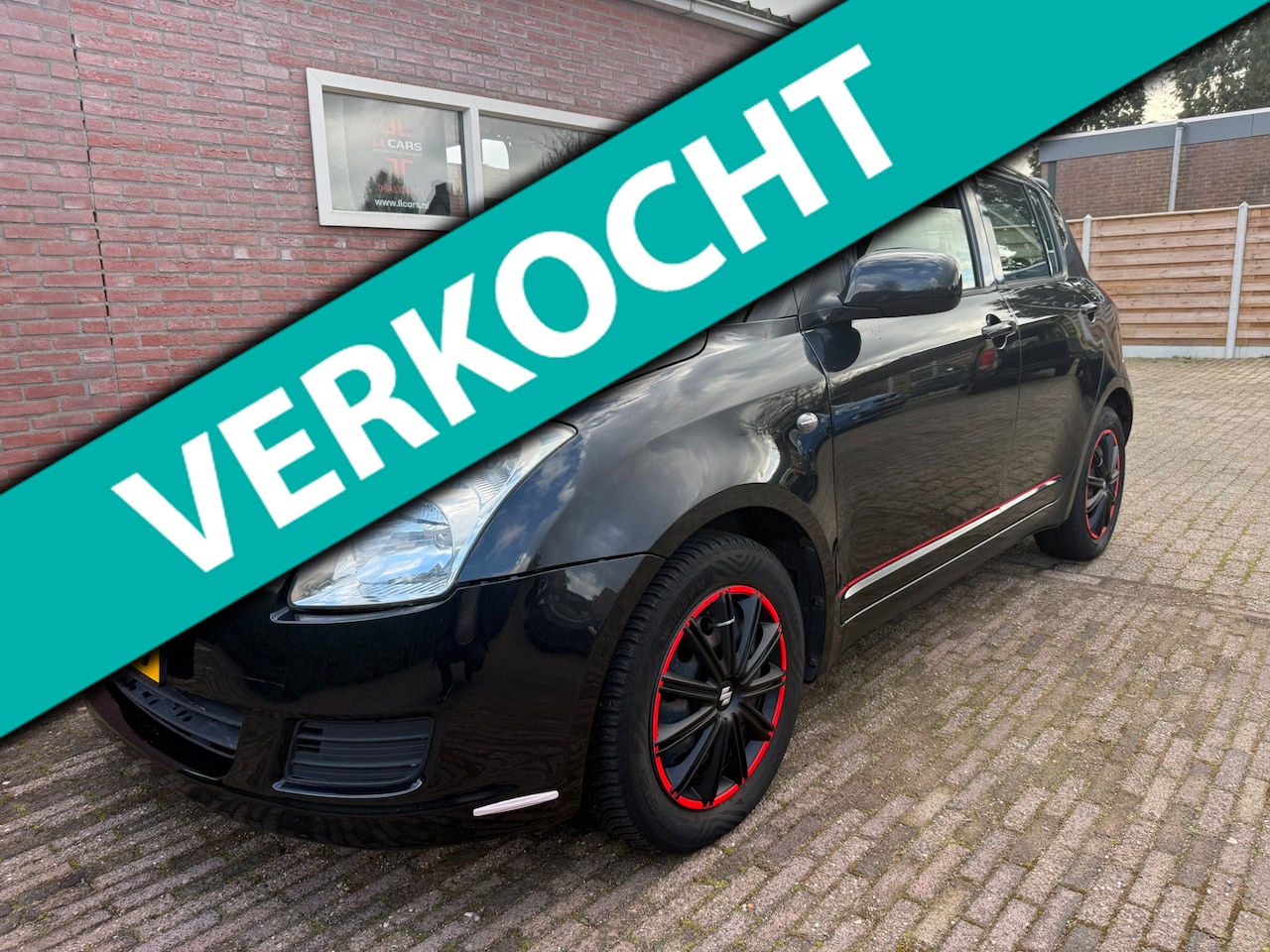 Suzuki Swift - 1.3 APK 15-4-2027 Airco 5 drs elektrisch pakket cd aux usb bluetooth - AutoWereld.nl