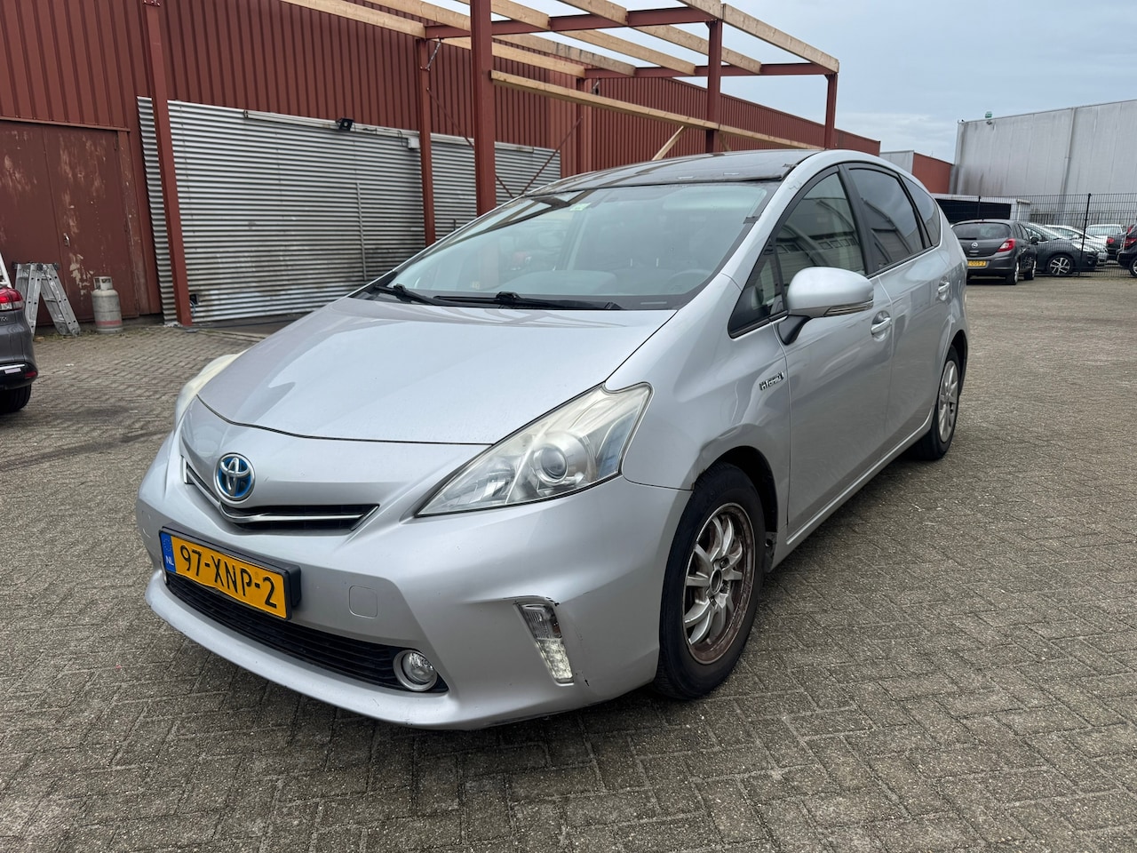 Toyota Prius Wagon - 1.8 Aspiration 7PERS PANO CAMERA CRUISE DEALER OH ORIG NL NAP - AutoWereld.nl