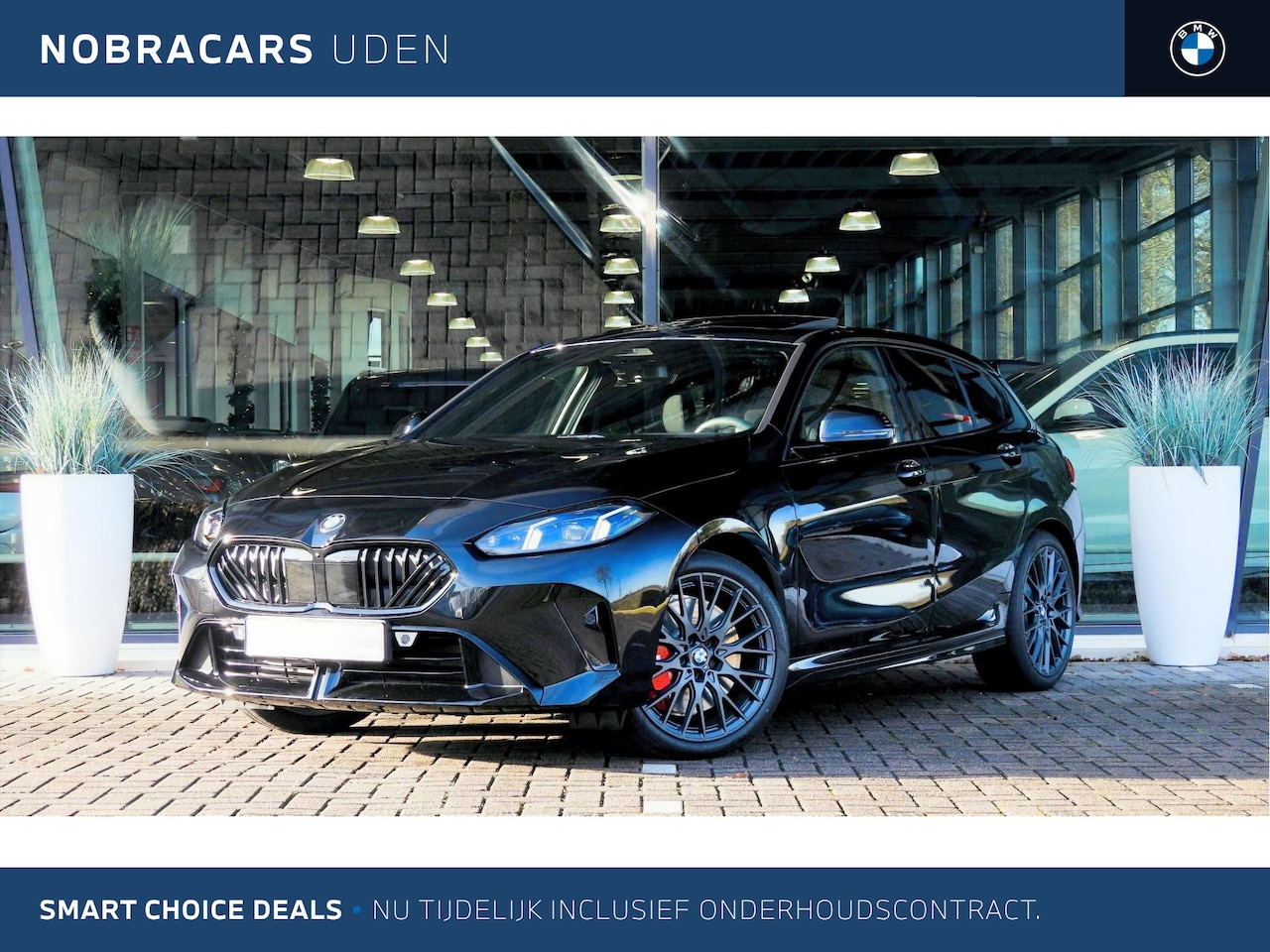 BMW 1-serie - 120 M Sport Automaat / Panoramadak / Sportstoelen / Achteruitrijcamera / M Adaptief onders - AutoWereld.nl