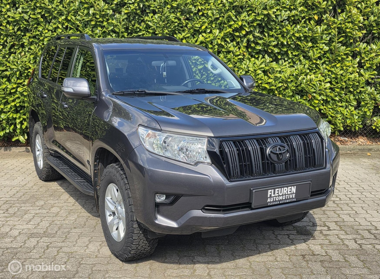 Toyota Land Cruiser - LandCruiser 2.8 D-4D|Marge|Grijs Kenteken|Leder|Keyless - AutoWereld.nl