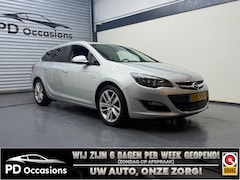 Opel Astra Sports Tourer - 1.4 Turbo Cosmo - Camera - Trekhaak - Dodehoek - Clima - Navi