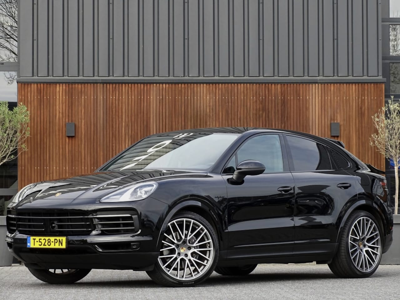 Porsche Cayenne Coupé - 3.0 462PK E-Hybrid Platinum Ed. / Bose / LED - AutoWereld.nl