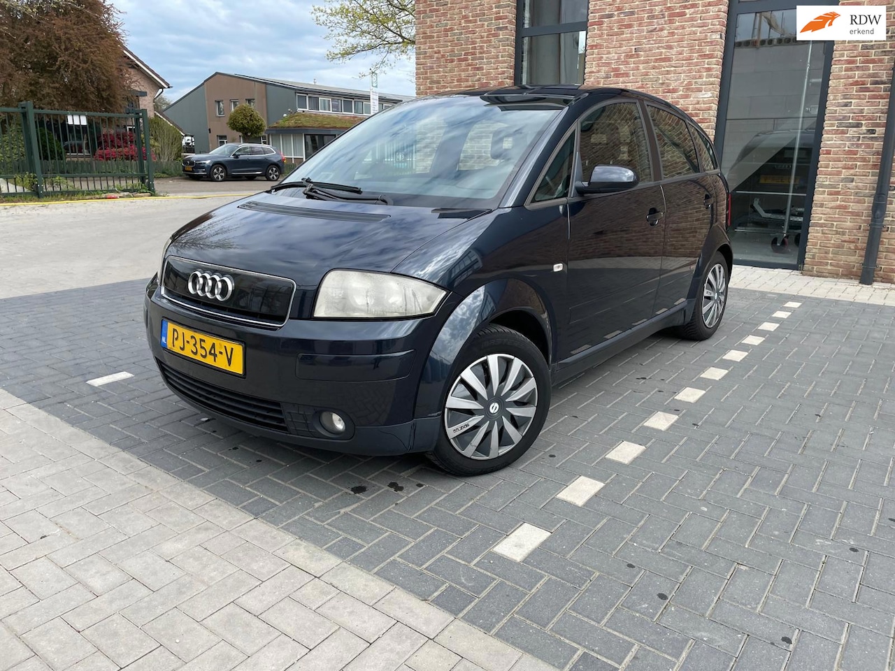 AUDI A2