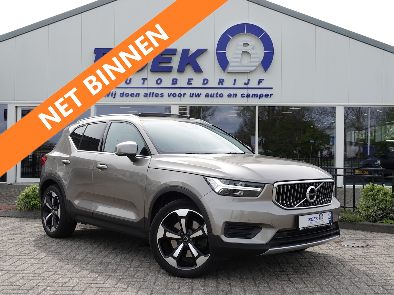 Volvo XC40 - 1.5 T4 Recharge Inscription PANO | VOL LEER | TREKH. | PILOT + ACC - AutoWereld.nl