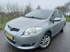 Toyota Auris - 1.6-16V Dynamic