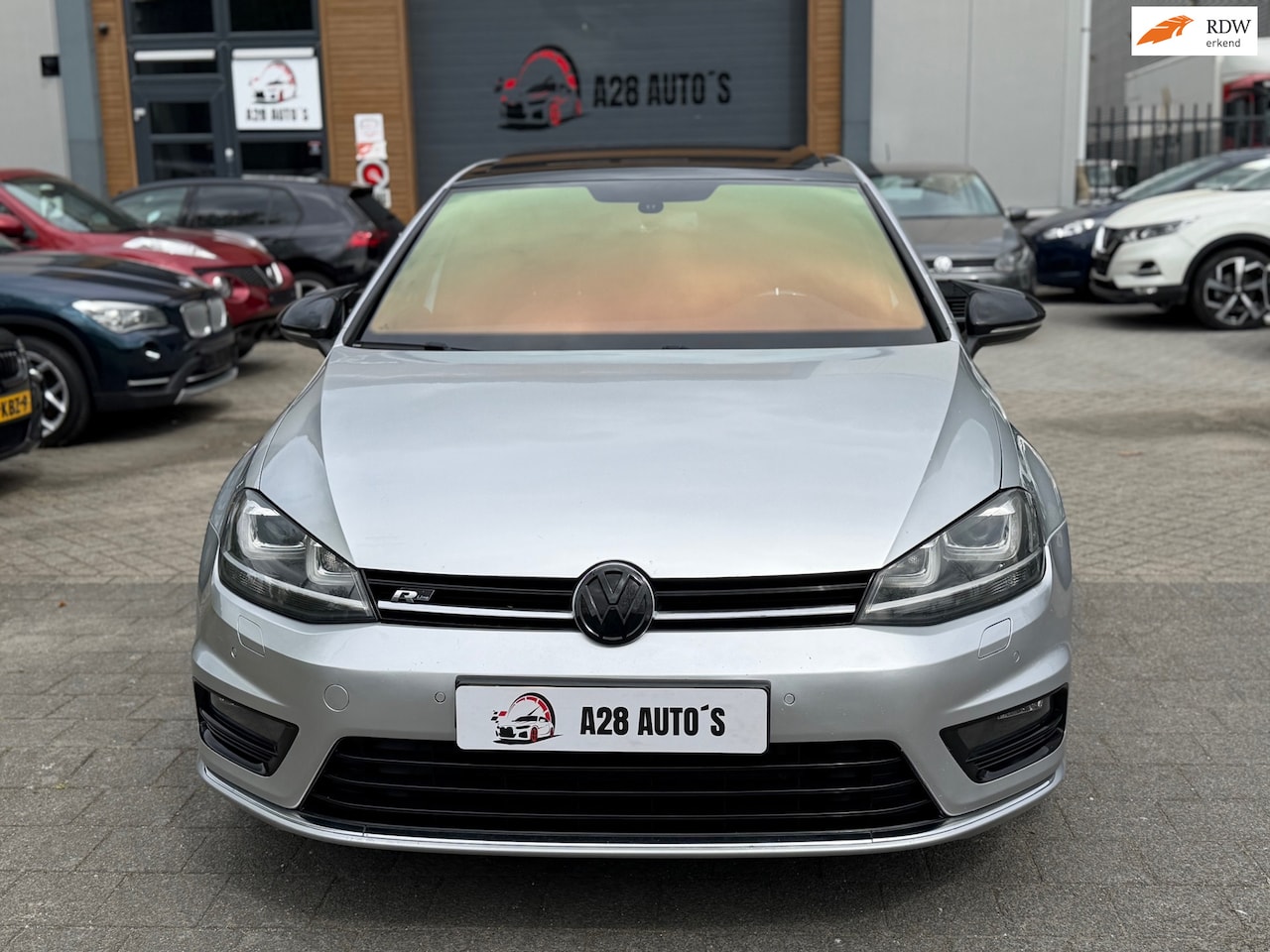 Volkswagen Golf - 1.4 TSI ACT Highline | R-line pakket | Pano | NAP - AutoWereld.nl
