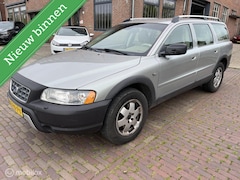 Volvo XC70 - 2.5 T Momentum - Cross Country