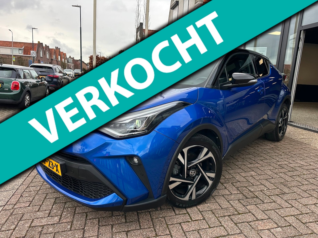 Toyota C-HR - 1.8 Hybrid Style|Bi-Tone|Alarm|Half Leder|Stoel/Stuur Verwarming - AutoWereld.nl