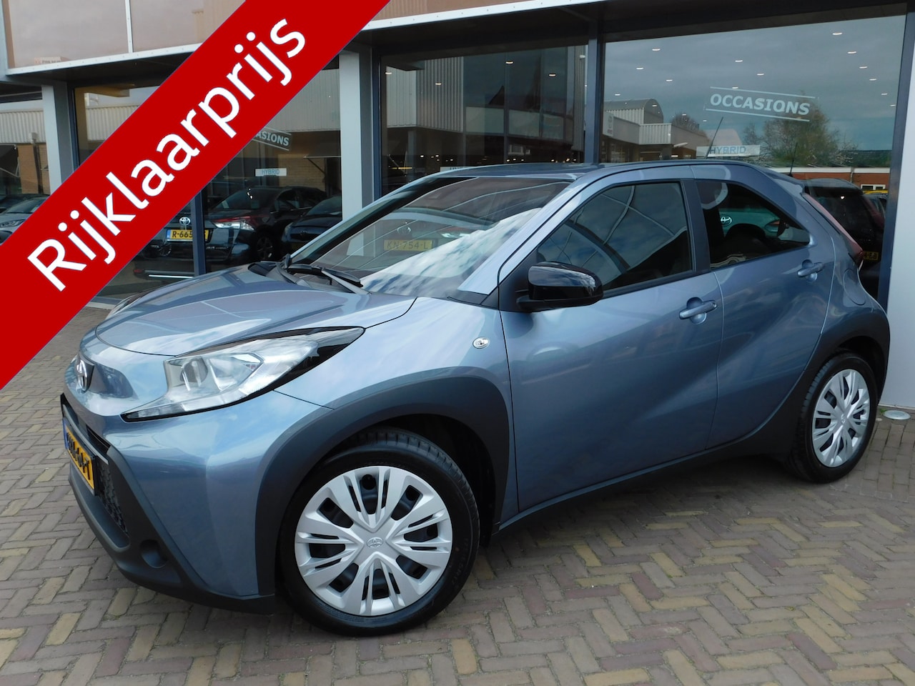 Toyota Aygo X - 1.0 VVT-i MT play 1.0 VVT-i MT Play - AutoWereld.nl