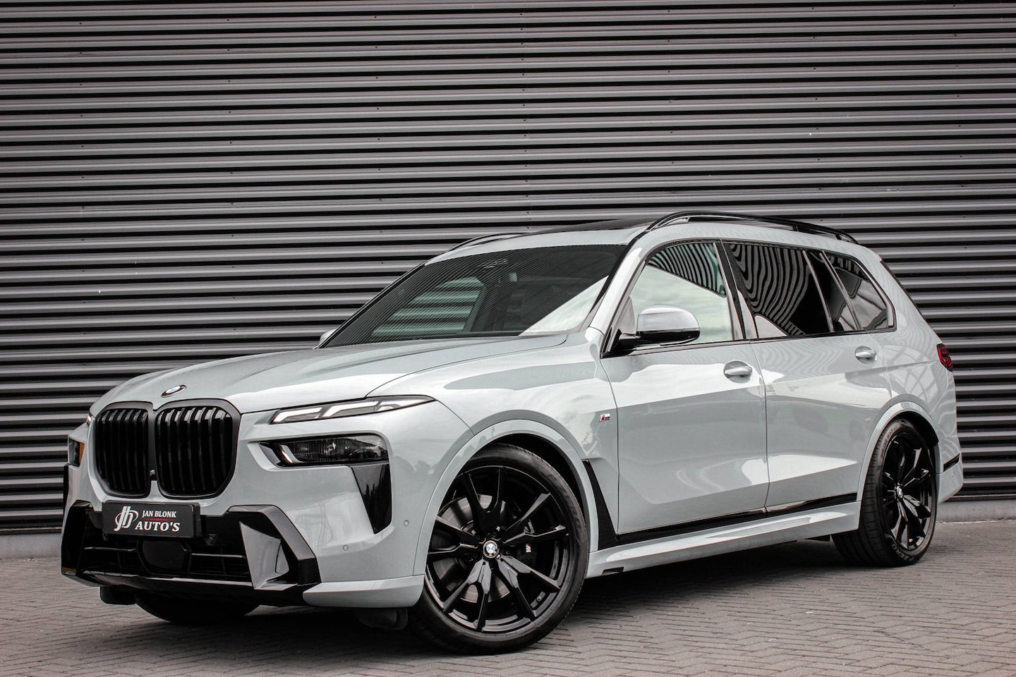 BMW X7 - XDrive40d High Executive / HEAD- UP / PANO- DAK / LUCHTVERING / DRIVING ASSISANT / SOFTCLO - AutoWereld.nl