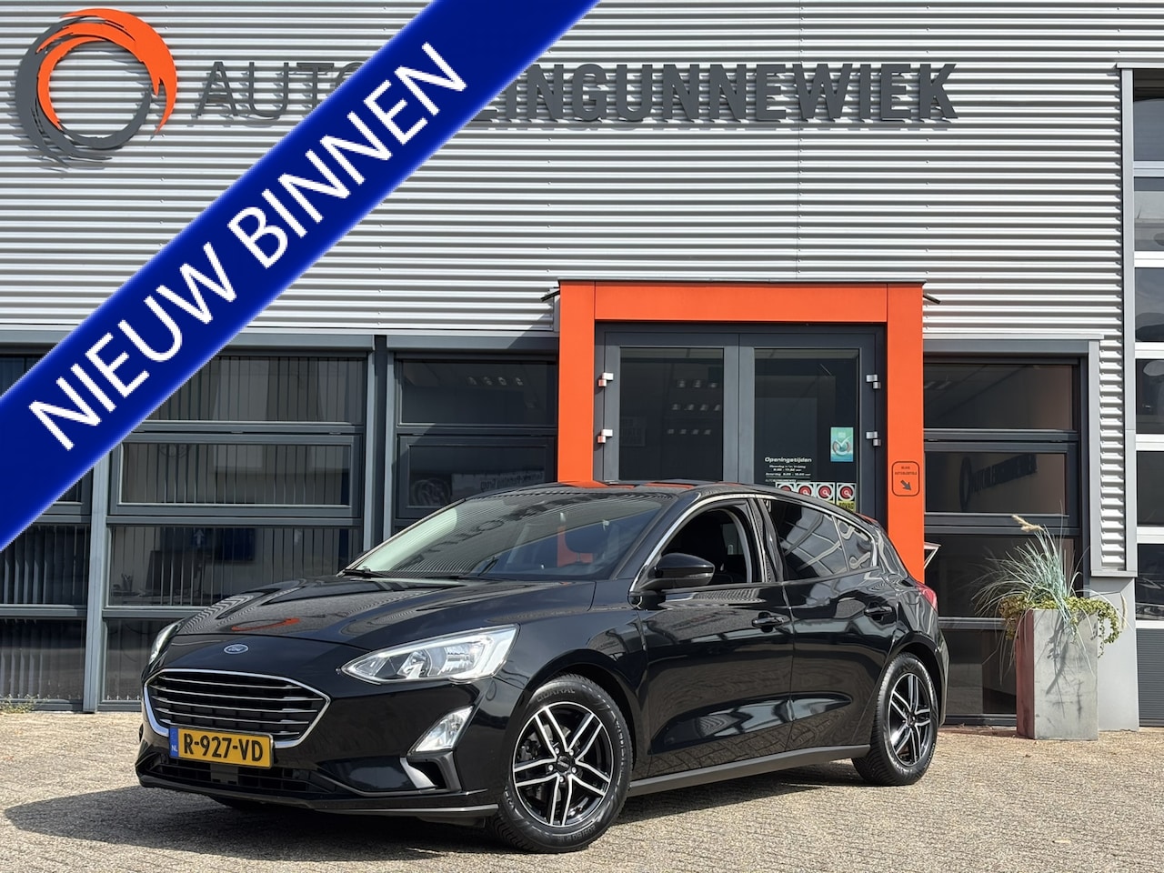 Ford Focus - 1.0 EcoBoost Titanium Business / Stoel, stuur en voorruitverwarming / Cruise Control / nav - AutoWereld.nl