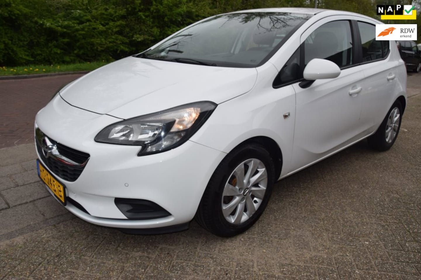 Opel Corsa - 1.4 Business+ automaat - AutoWereld.nl