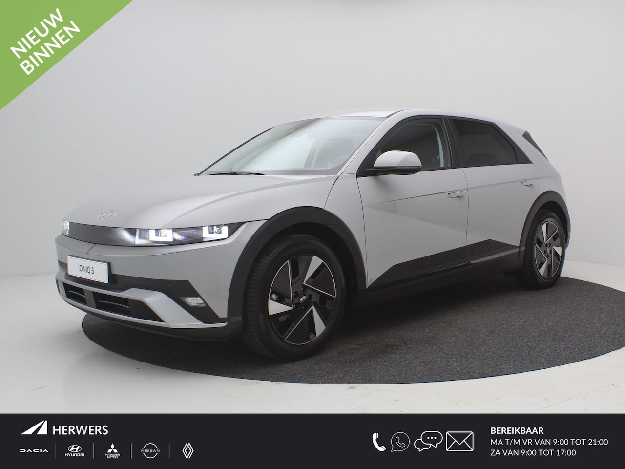 Hyundai IONIQ 5 - Pure Edition 84 kWh / Nieuw direct leverbaar / 3-fase / Navigatie / Perkeersensoren / 100% - AutoWereld.nl