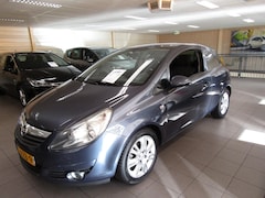 Opel Corsa - 1.4 "111" EDITION AIRCO L.M. VELGEN