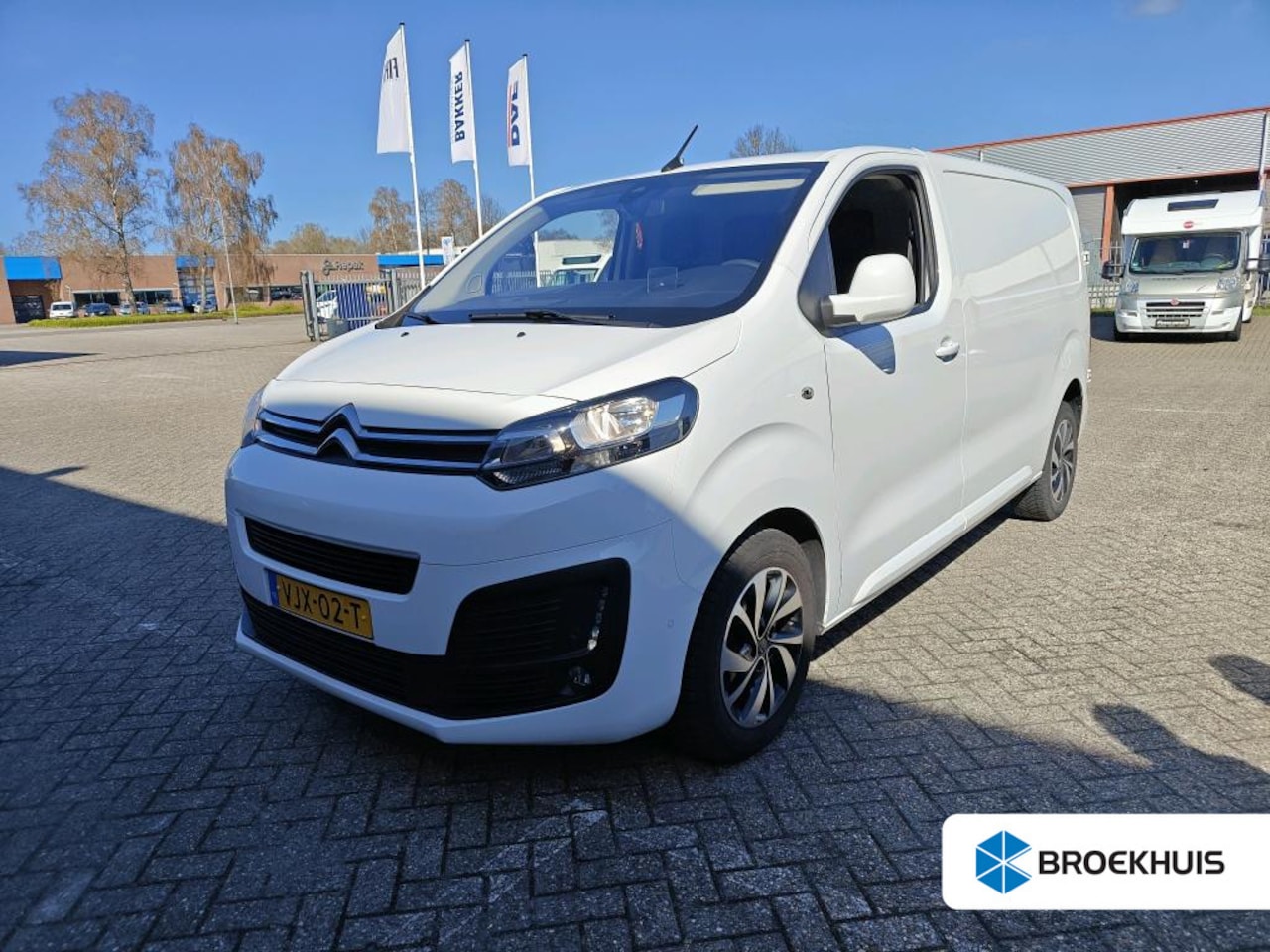 Citroën Jumpy - 2.0 BlueHDI 120 M Driver | Navigatie | Camera | 3-Zits | Climate control | Lichtmetaal | T - AutoWereld.nl