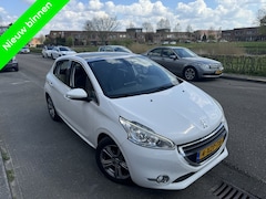 Peugeot 208 - 1.6 e-HDi Allure Pano Clima Sensor Full Netjes