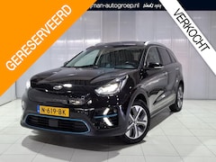 Kia e-Niro - ExecutiveLine 64 kWh SOH 100% Stoel en Stuur verwarming, Schuif kantel dak, Apple Carplay/