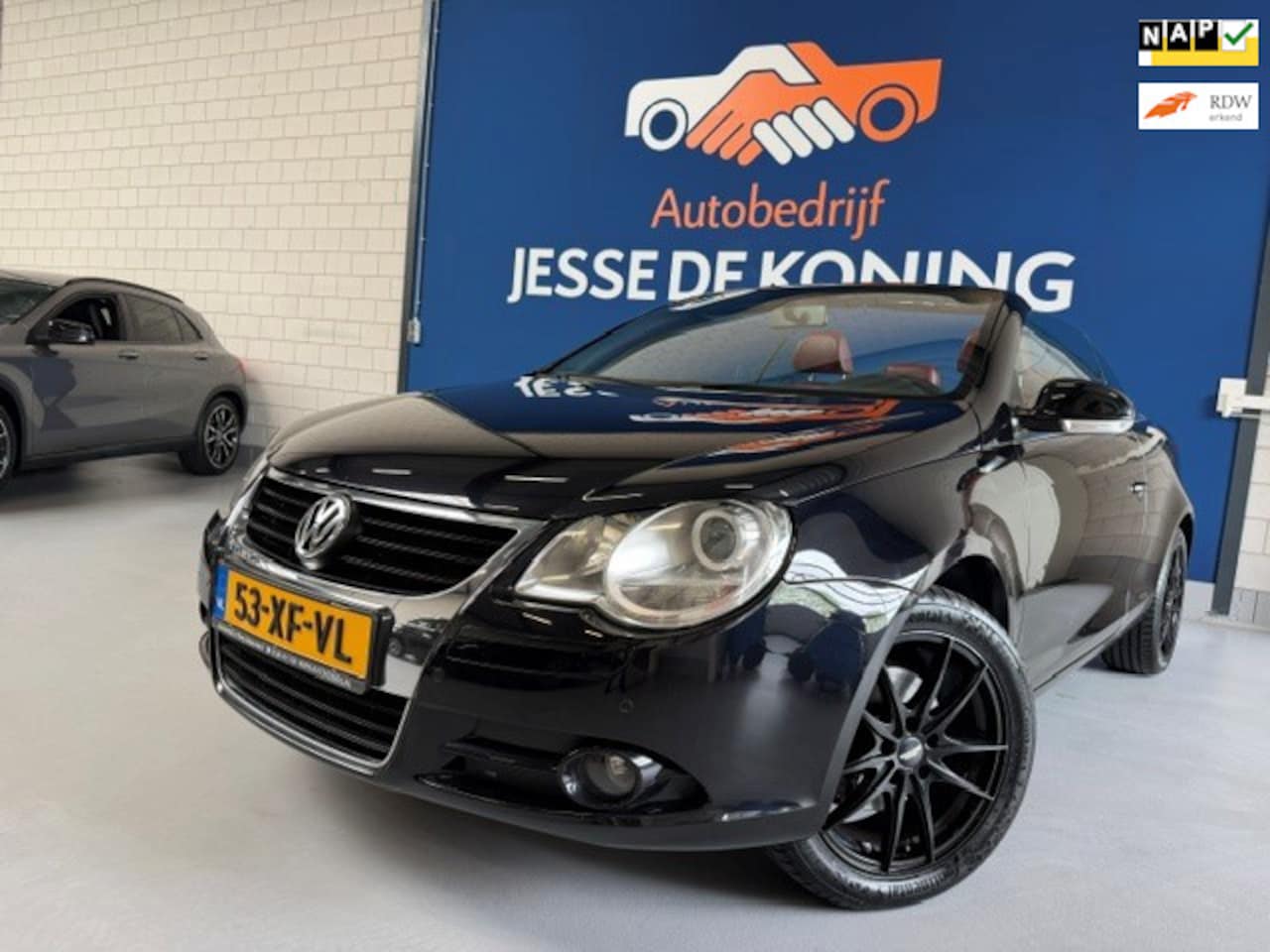 Volkswagen Eos - 2.0-16v FSI / bj.2007 / kleur: zwart / panoramadak / leder/sportvelgen / cruise / NAP met - AutoWereld.nl