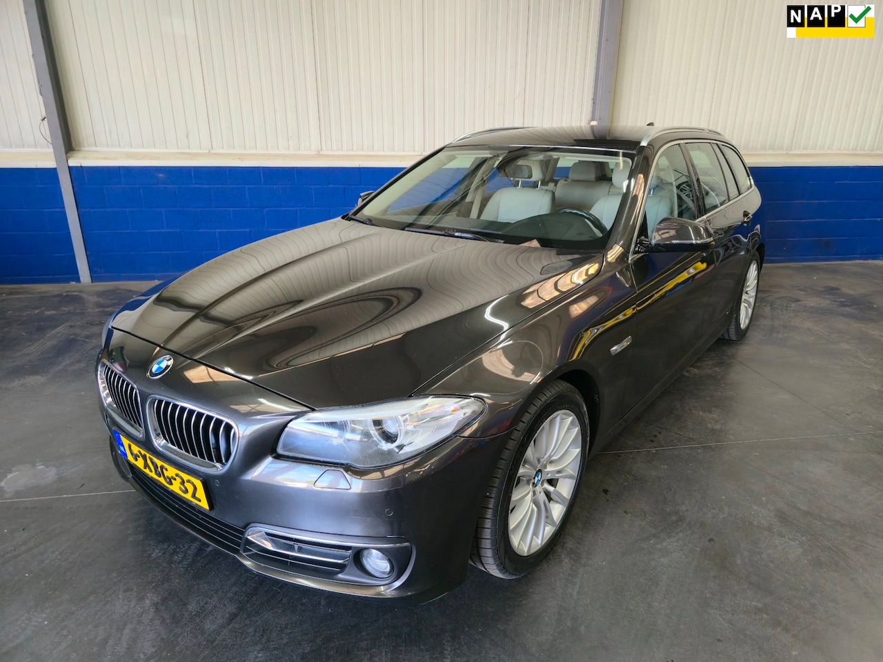 BMW 5-serie Touring - 520d Last Minute Edition 520d Last Minute Edition - AutoWereld.nl