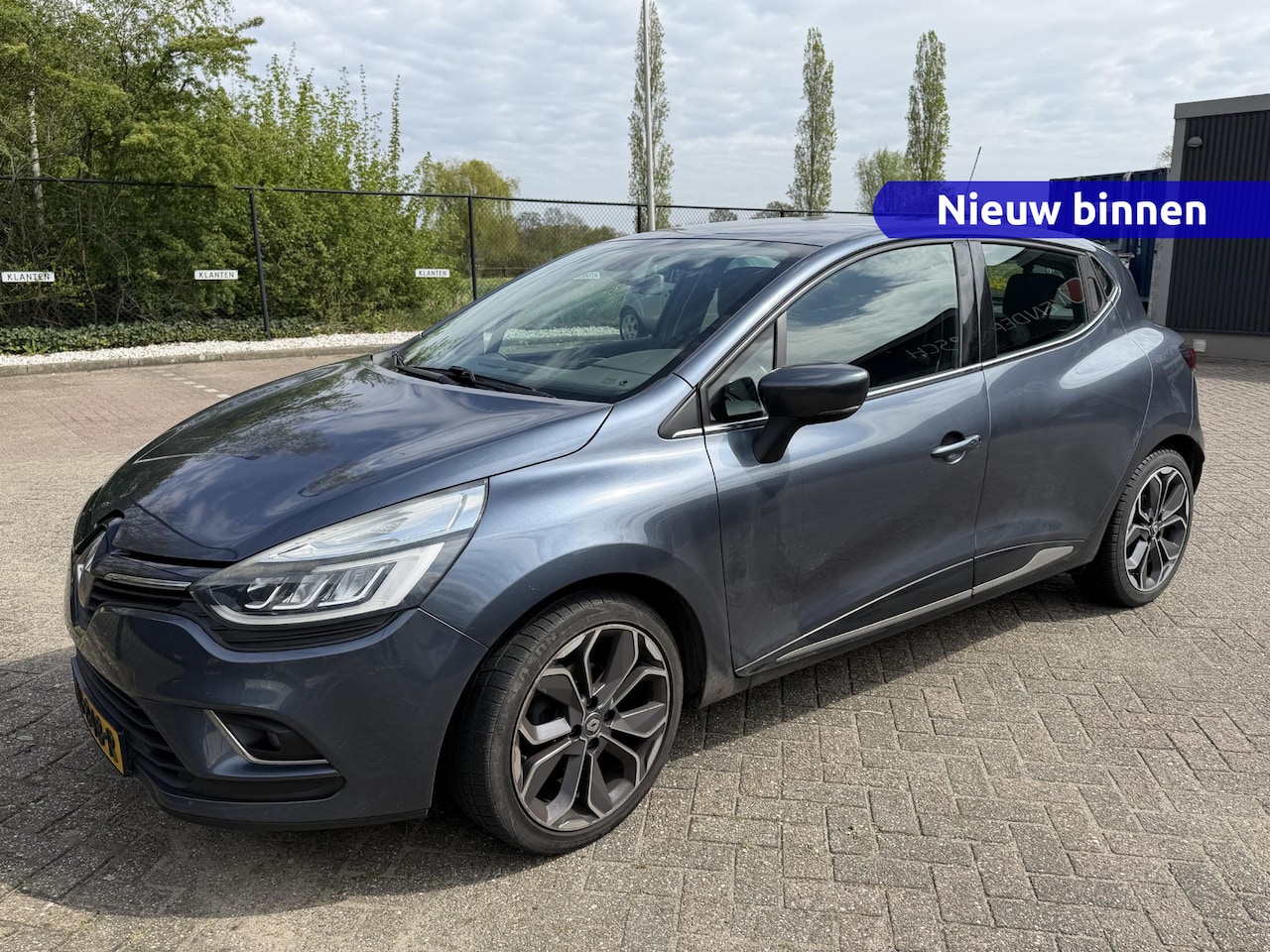 Renault Clio - 0.9 TCe Iconic 90pk Bose Cruise PDC - AutoWereld.nl