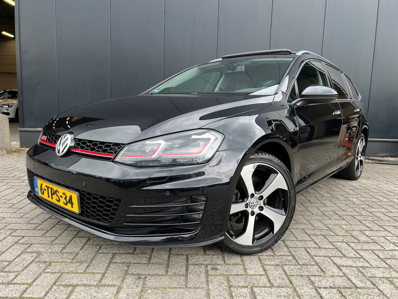 Volkswagen Golf Variant - 1.4 TSI Highline GTI Aut/Leer/Panodak/Nap!! - AutoWereld.nl