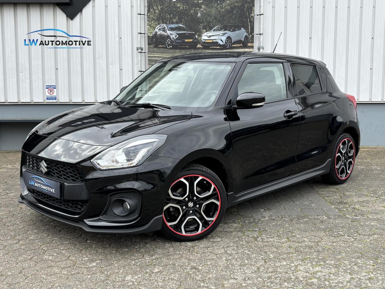 Suzuki Swift - 1.4 Sport 130pk Smart Hybrid | Adaptive | Camera | Carplay | Dodehoek | Clima - AutoWereld.nl