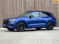 Volkswagen Touareg - 3.0 TSi 4MOTION R / Lapiz Blue / Pano /