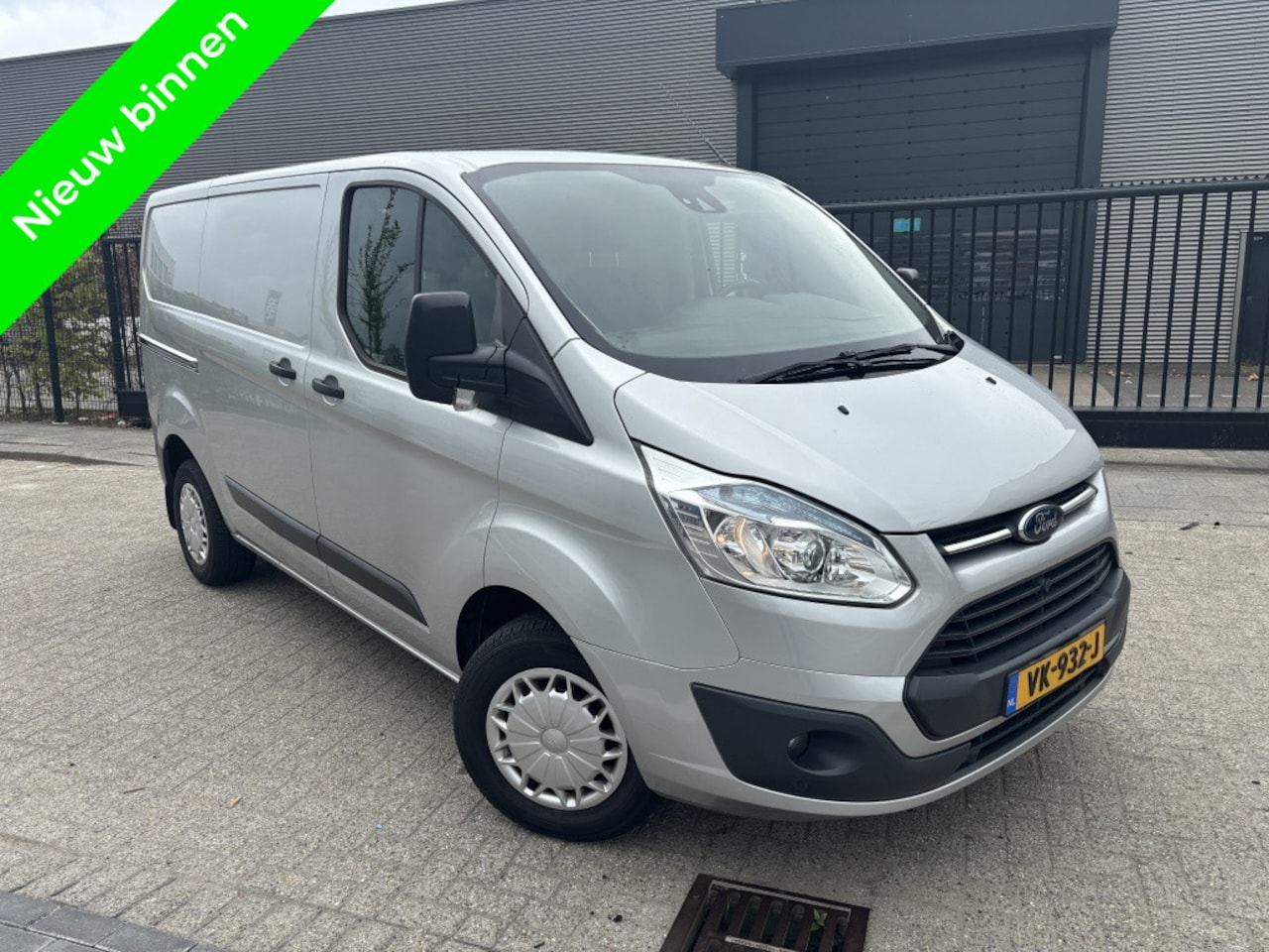 Ford Transit Custom - 270 2.2 TDCI L1H1 Lane Assist|Parksens|3Zits - AutoWereld.nl