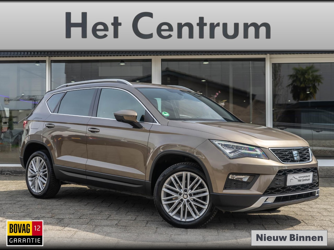 SEAT Ateca - 1.4 EcoTSI Xcellence Automaat / Trekhaak / App connect / Keyless / Camera / Navi / Ambient - AutoWereld.nl