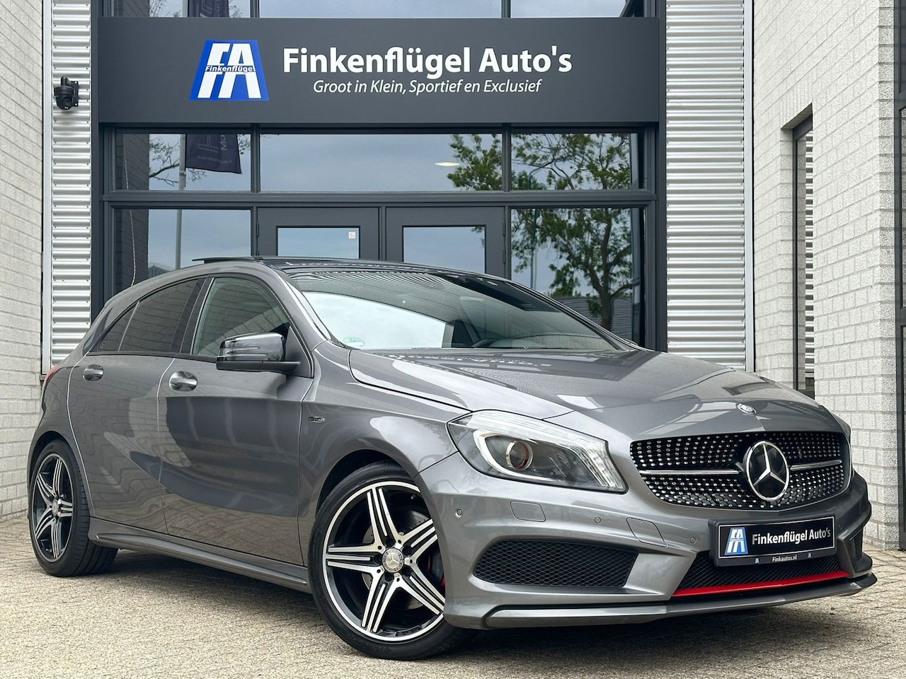 Mercedes-Benz A-klasse - A250 Sport AMG F1 |Pano |H.K Audio |Navi | - AutoWereld.nl