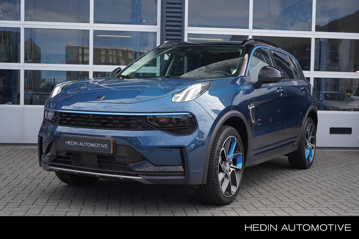 Lynk & Co 01 - 1.5 | Stoelverwarming | Elektrische stoel | Panoramadak | 360° camera | Sfeerverlichting | - AutoWereld.nl