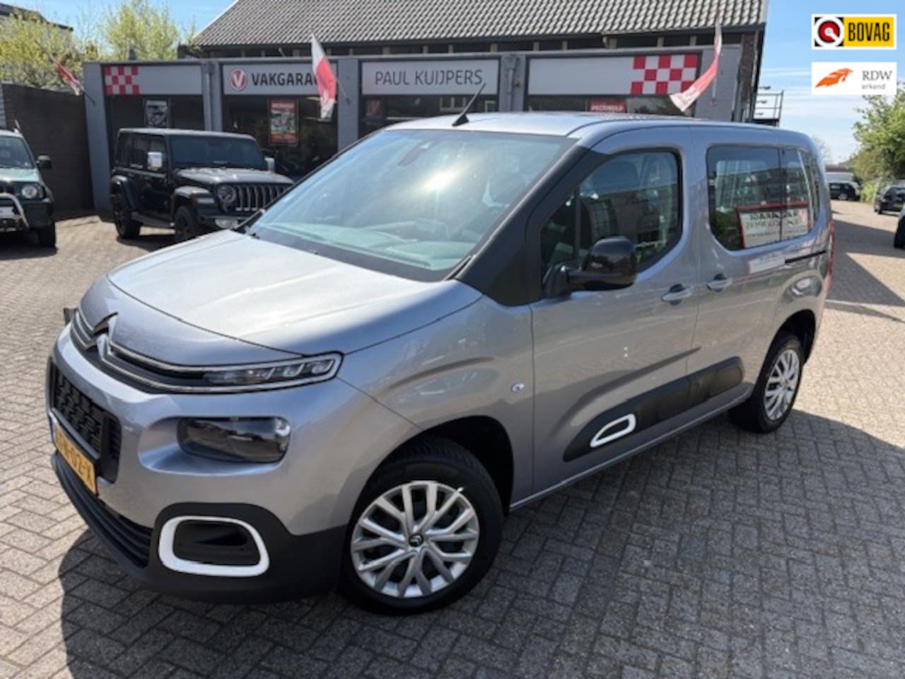 Citroën Berlingo - 1.2 PureTech 110pk Live *navi + parkeersensor + Apple/AndroidCarPlay* - AutoWereld.nl