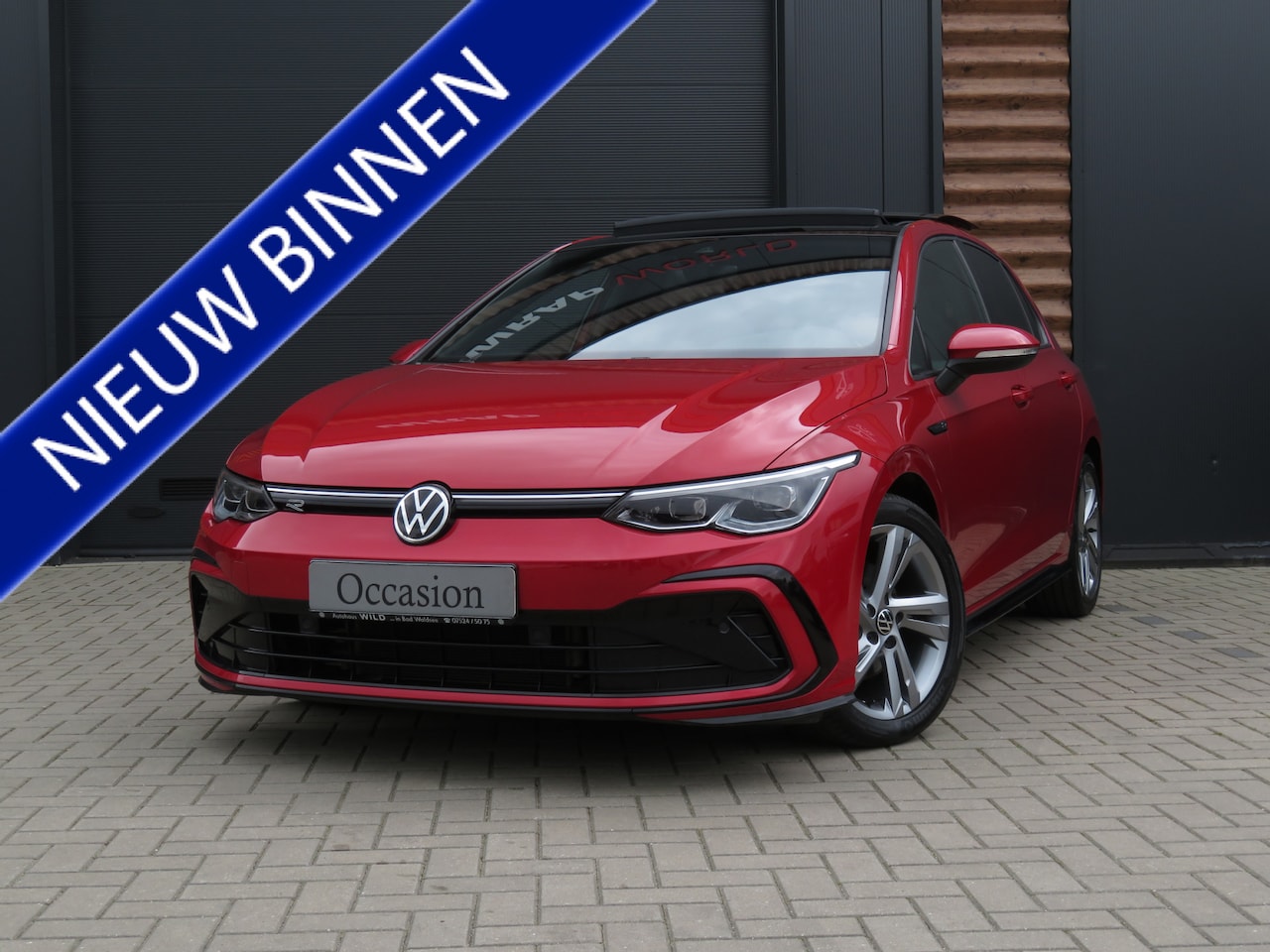 Volkswagen Golf - 1.5 eTSI R-Line Business 1e Eigenaar Airco ACC-Cruise Control CarPlay Panoramadak - AutoWereld.nl