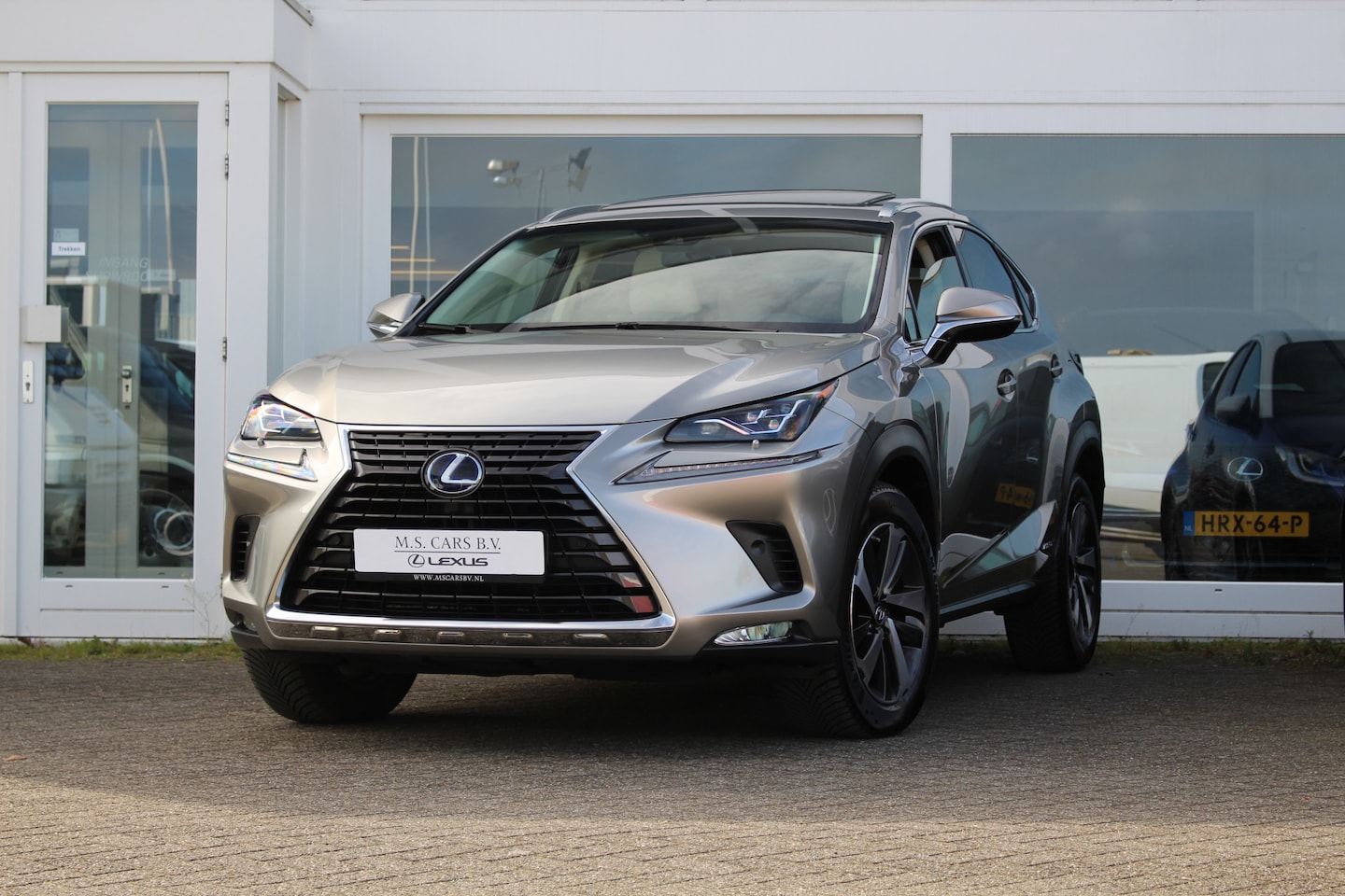 Lexus NX - 300h Hybride AWD President Line I Pano I Mark Lev. I Facelift - AutoWereld.nl