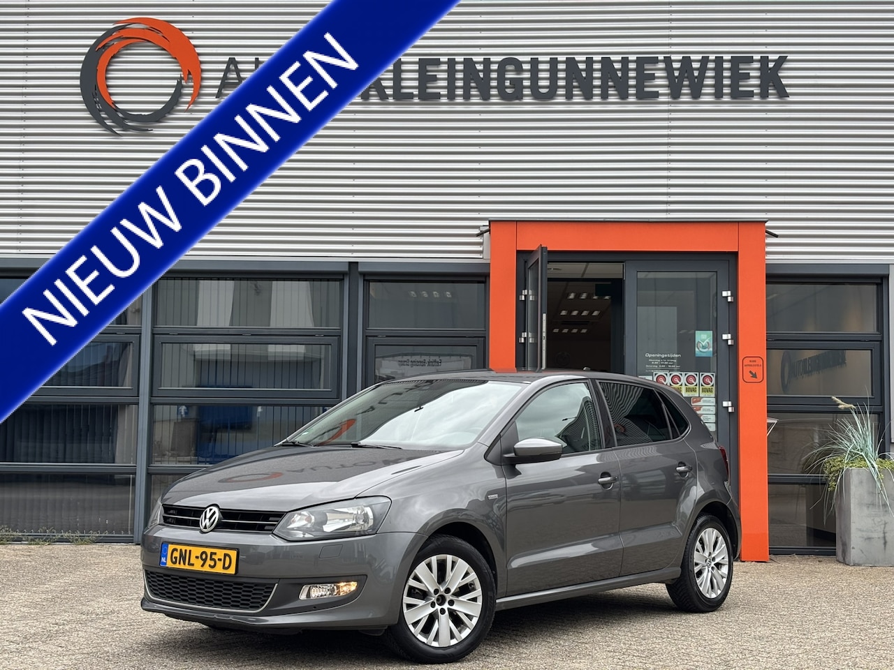 Volkswagen Polo - 1.2 TSI BlueMotion Highline / Stoelverwarming / Navi / Bleutooth / Cruise Control / - AutoWereld.nl