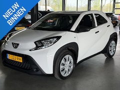 Toyota Aygo X - 1.0 VVT-i MT