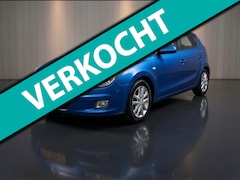 Hyundai i30 - 2.0i i-Catcher -airco-elek ramen-trekhaak-1 jaar apk