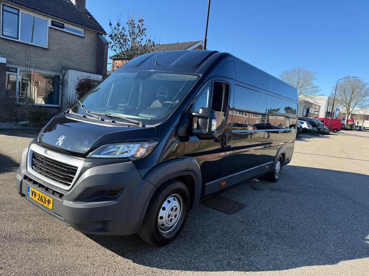 Peugeot Boxer - 435 3.0 HDI L4H2 XR DC 435 3.0 HDI L4H2 XR DC - AutoWereld.nl