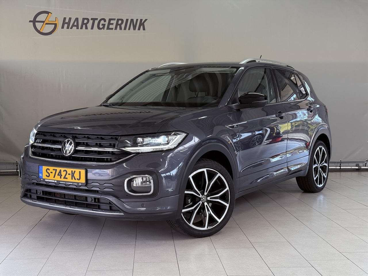 Volkswagen T-Cross - 1.5 TSI 150pk R-Line 7-DSG* ECC / Navi / Camera / PDC / A-Cruise / Winterpakket / Trekhaak - AutoWereld.nl