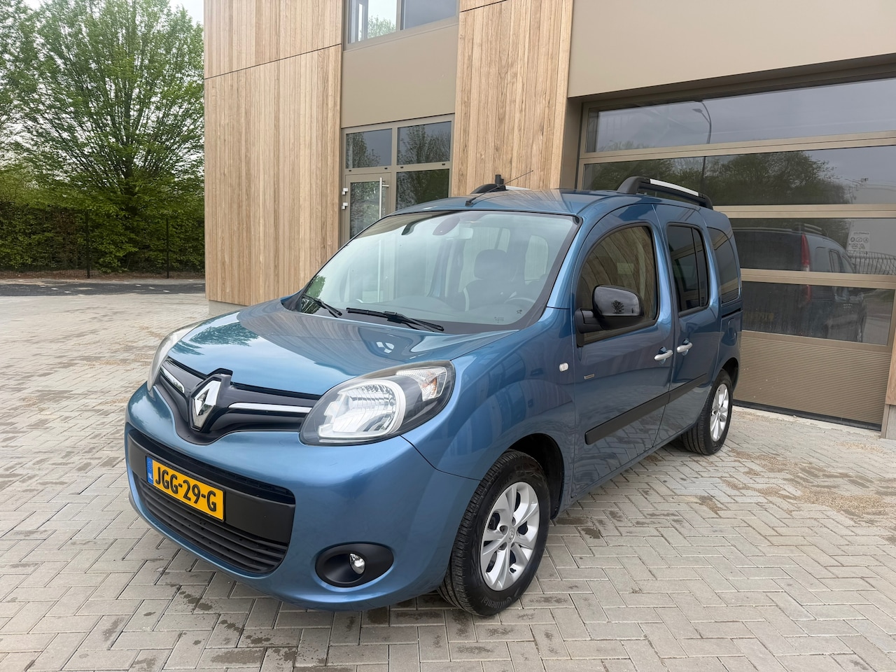 Renault Kangoo Family - 1.2 TCe 5Drs|Clima|Parkeersensoren|Schuifdeuren|Nieuwe APK - AutoWereld.nl
