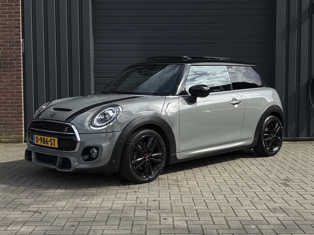 MINI Cooper S - Mini 2.0 Chili - Schuif/Kanteldak - Harman & Kardon - JCW - - AutoWereld.nl