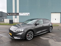 Ford Focus - 1.0i EcoBoost ST Line Business 6-Bak 126 PK. Prachtige en als nieuw rijdende auto BTW-auto