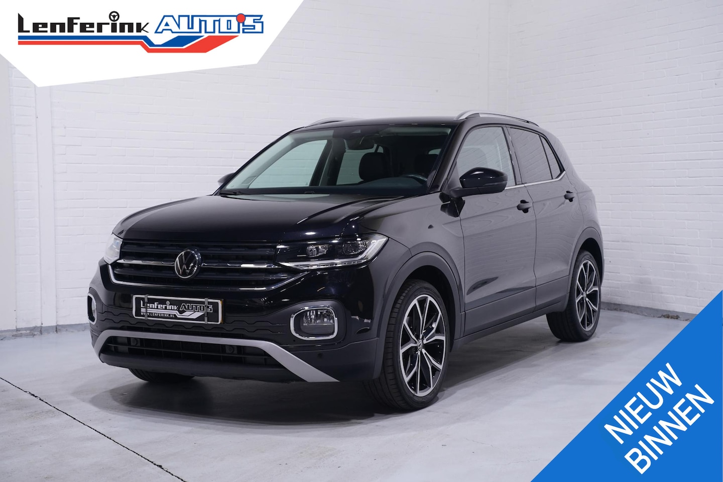 Volkswagen T-Cross - 1.0 TSI R-Line Navi Camera PDC v+a  Stoelverwarming Clima - AutoWereld.nl
