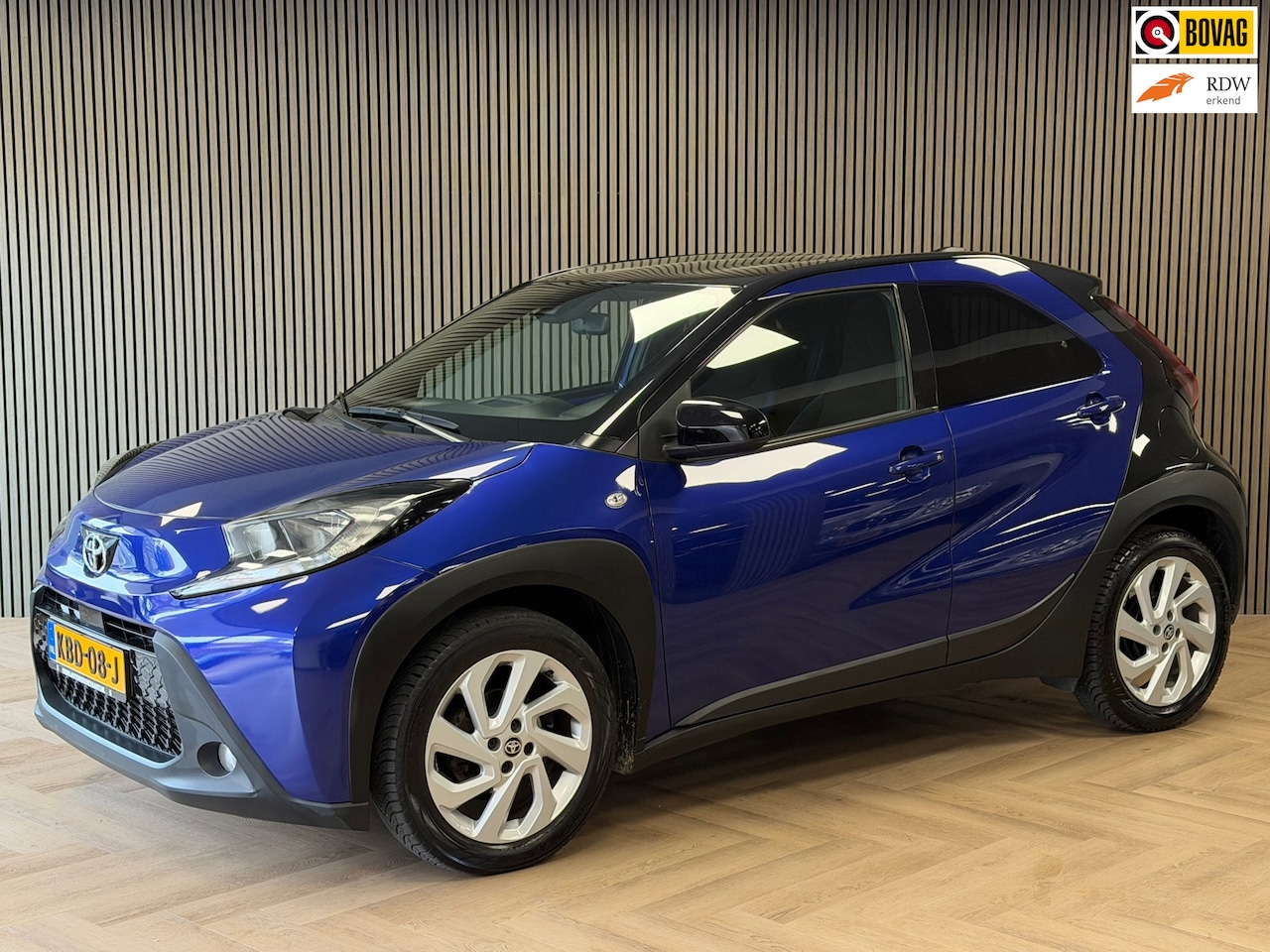 Toyota Aygo X - 1.0 VVT-i S-CVT Envy AUT. AIRCO CAMERA BLUETOOTH STOELVERWARMING START/STOP CRUISE LANE-AS - AutoWereld.nl