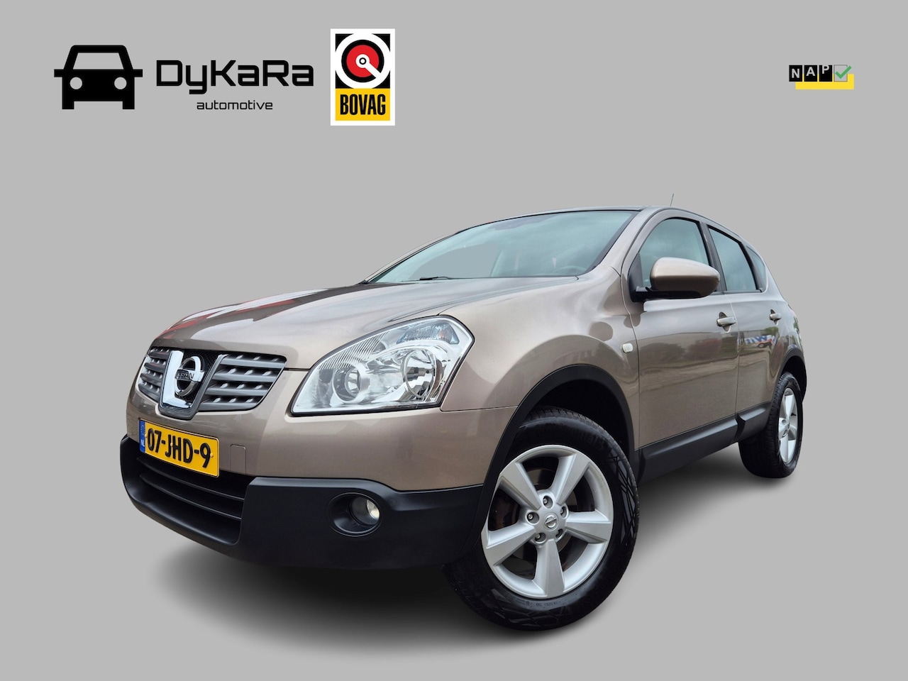 Nissan Qashqai - 2.0 Acenta 4WD Carplay, Camera, Trekhaak, NAP - AutoWereld.nl