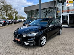 SEAT Leon Sportstourer - 1.5 eTSI FR Business Intense, Electrische Trekhaak, Carplay