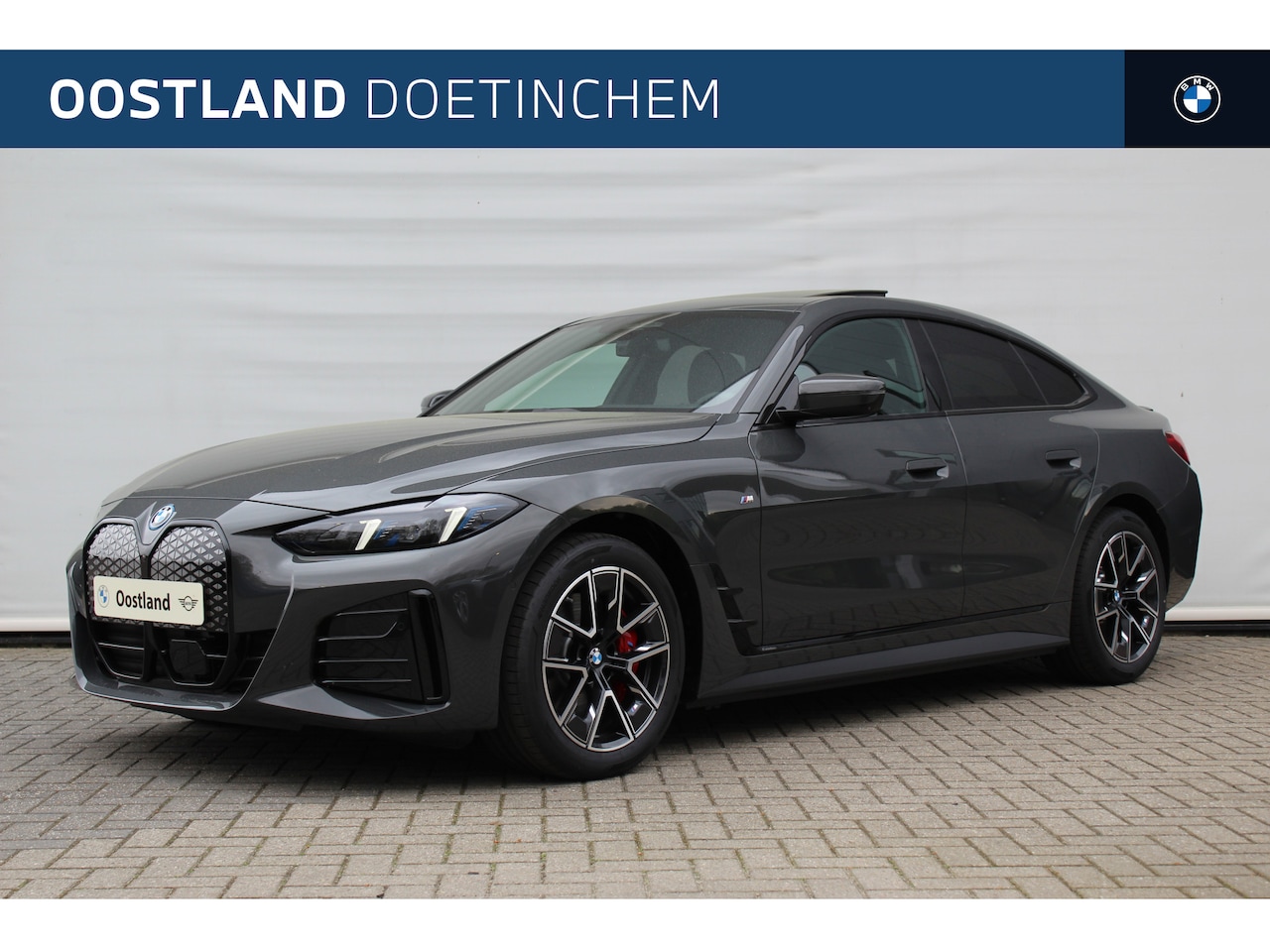 BMW i4 - xDrive40 M Sport / Schuif-kanteldak / Trekhaak / Adaptieve LED / M Adaptief onderstel / Pa - AutoWereld.nl