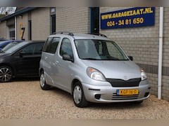 Toyota Yaris Verso - 1.3-16V VVT-i Sol Automaat